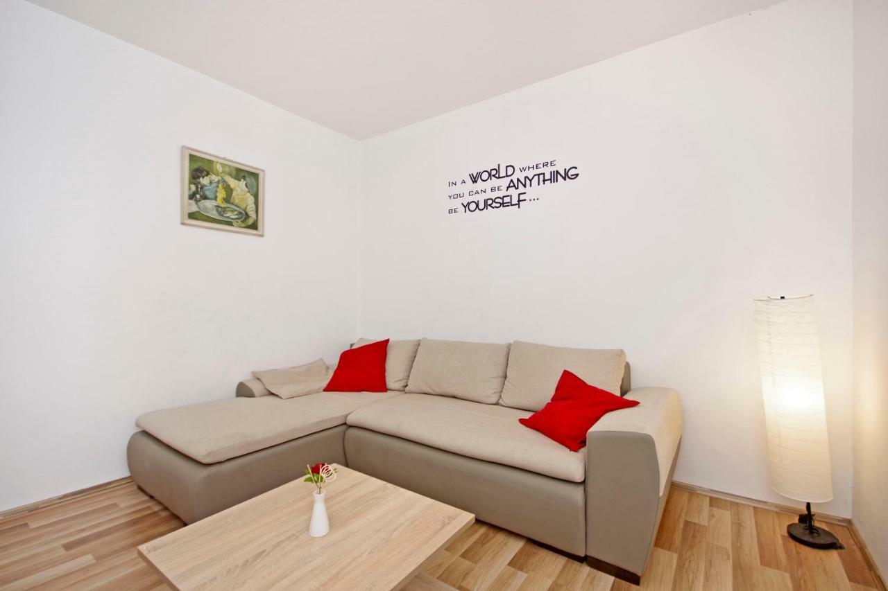 Apartments Andela Makarska Exterior photo