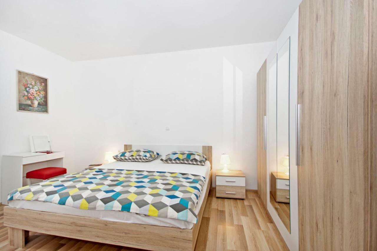 Apartments Andela Makarska Exterior photo